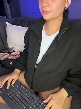 Snapshot of GabriellaFerrer chatting on December 2025 10:47:02 AM GabriellaFerrer online show from December 2025 10:47:02 AM