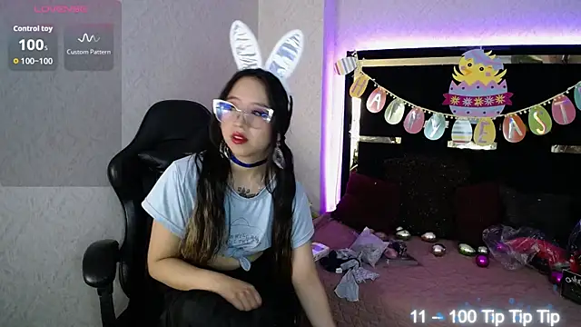 Moon Water   online show from April 2026 11:17:01 AM