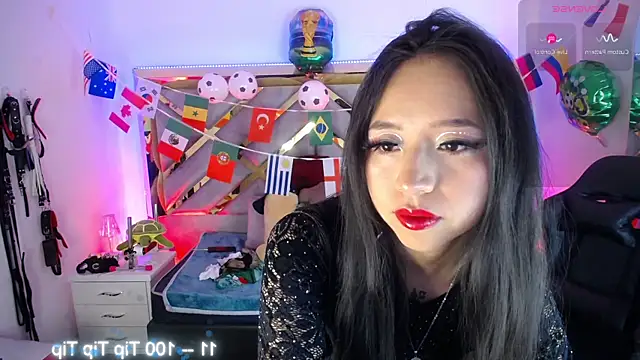 Snapshot of Moon_Water__ chatting on June 2026 10:47:02 AM Moon Water online show from June 2026 10:47:02 AM