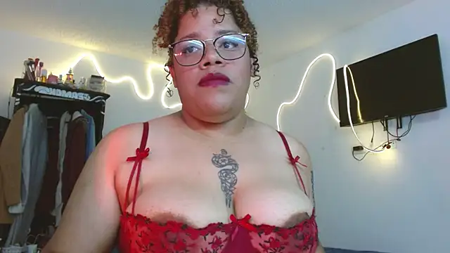 Snapshot of Dirty_sara17 chatting on July 2026 07:32:02 PM Dirty sara17 online show from July 2026 07:32:02 PM