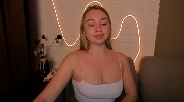 DanielaWisse online show from December 2024 08:55:01 PM