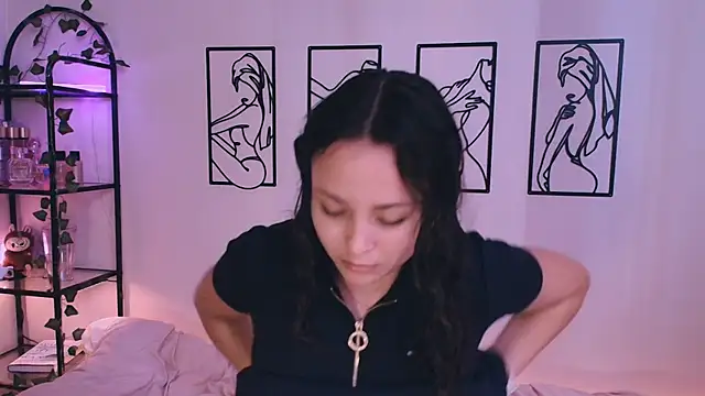 Megan Rodrigo online show from October 2025 04:20:02 PM