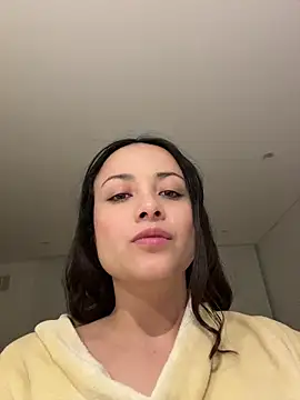 Megan Rodrigo online show from June 2026 04:40:02 AM