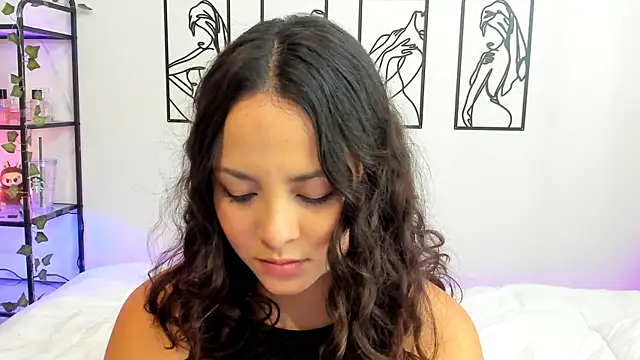 Megan Rodrigo online show from September 2025 08:42:01 PM