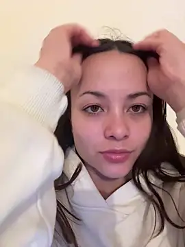 Megan Rodrigo online show from April 2026 11:33:01 AM