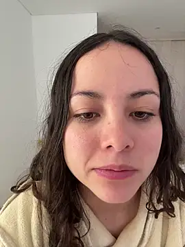Megan Rodrigo online show from June 2026 01:00:01 PM