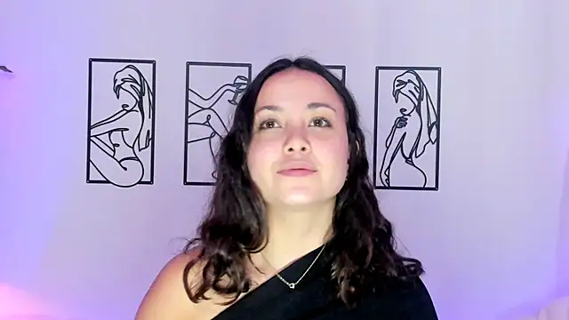 Megan Rodrigo online show from October 2025 07:04:01 PM