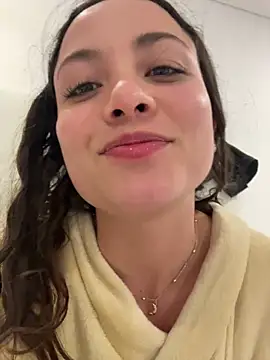 Megan Rodrigo online show from May 2026 09:48:02 PM