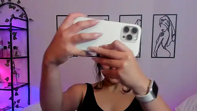 Megan Rodrigo online show from September 2025 04:49:02 PM