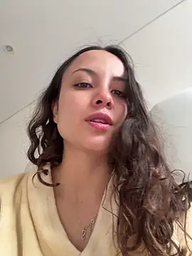 Megan Rodrigo online show from May 2026 02:45:01 PM