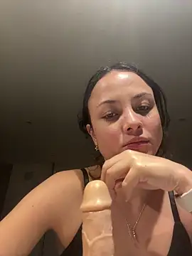 Megan Rodrigo online show from July 2026 12:32:01 AM