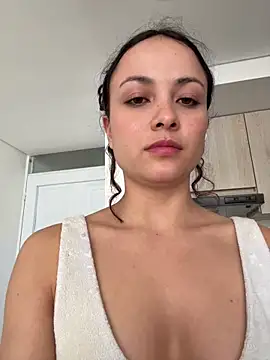 Megan Rodrigo online show from June 2026 07:22:01 PM