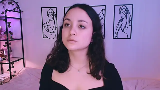 Megan Rodrigo online show from October 2025 07:16:01 PM