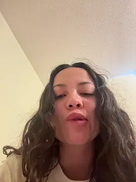 Megan Rodrigo online show from March 2026 12:50:02 PM