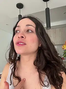 Megan Rodrigo online show from June 2026 10:15:01 PM