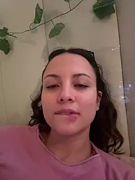 Snapshot of Megan_Rodrigo chatting on February 2026 01:20:02 PM Megan Rodrigo online show from February 2026 01:20:02 PM