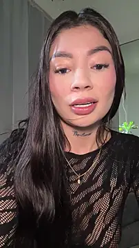 Roxanne 08 online show from April 2026 07:20:02 PM