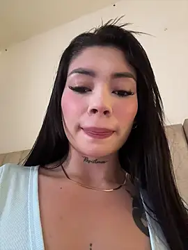 Roxanne 08 online show from May 2026 07:33:01 PM