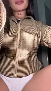 Roxanne 08 online show from April 2026 09:42:02 PM