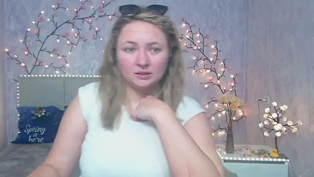 SallyVerda online show from May 2026 06:22:02 PM