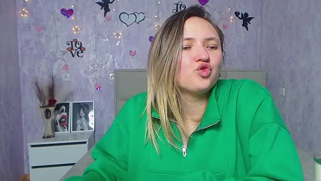 SallyVerda online show from February 2025 06:44:02 PM