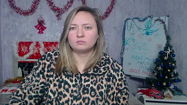 Snapshot of SallyVerda chatting on December 2025 06:57:02 PM SallyVerda online show from December 2025 06:57:02 PM