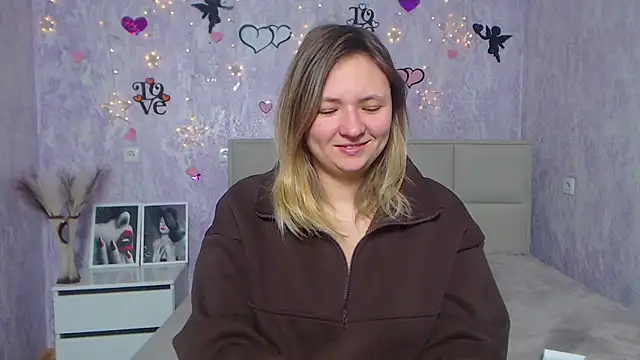 SallyVerda online show from February 2025 06:51:01 PM