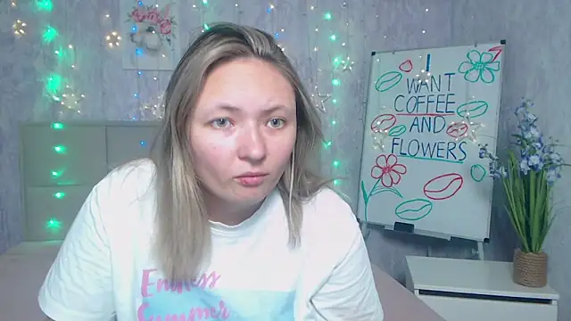 SallyVerda online show from September 2025 05:13:01 PM