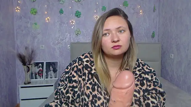 SallyVerda online show from March 2025 07:13:02 PM
