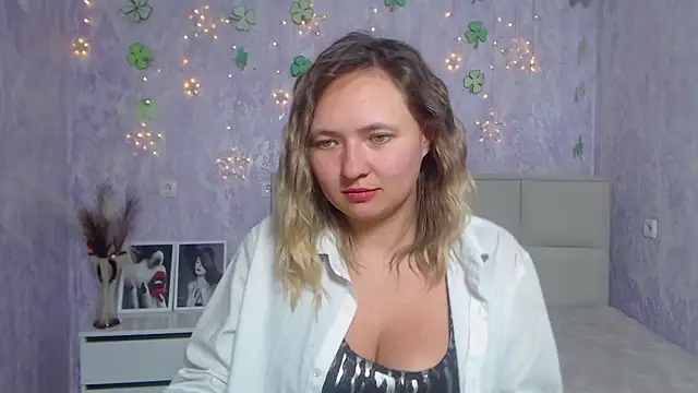 SallyVerda online show from March 2025 12:51:02 AM