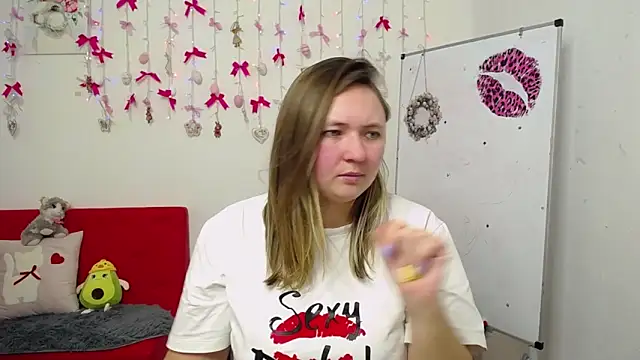 SallyVerda online show from April 2026 06:14:01 PM