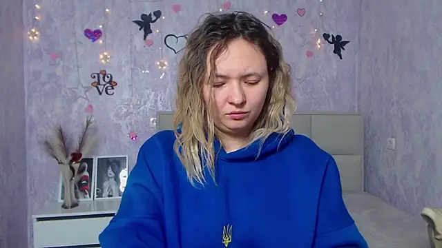 SallyVerda online show from February 2025 06:46:02 PM