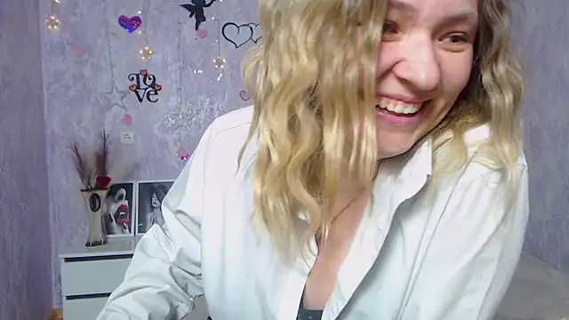 SallyVerda online show from February 2025 04:46:02 AM