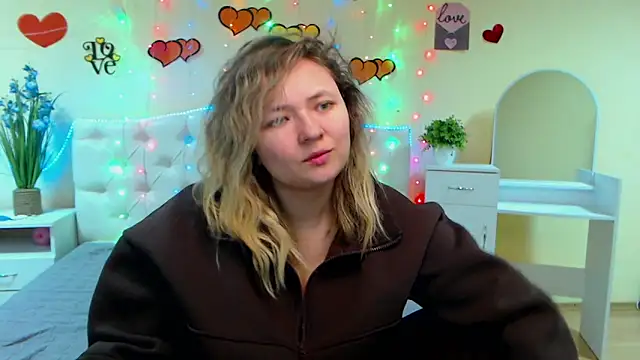 SallyVerda online show from February 2025 06:31:01 PM