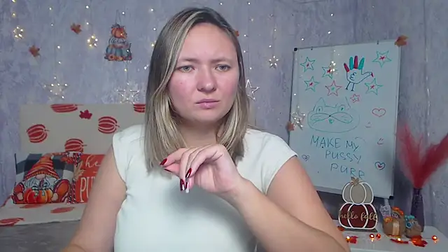 Snapshot of SallyVerda chatting on November 2025 07:25:01 PM SallyVerda online show from November 2025 07:25:01 PM