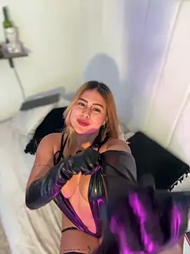 Amber Martins  online show from September 2025 12:57:02 AM
