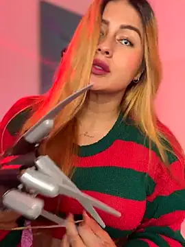 Amber Martins  online show from October 2025 01:27:02 AM