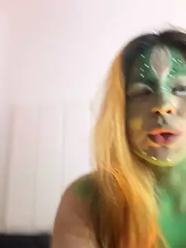 Amber Martins  online show from October 2025 11:52:02 PM