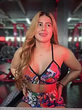Amber Martins  online show from May 2026 04:07:02 PM