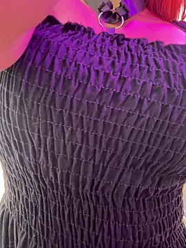 Amber Martins  online show from December 2025 04:21:02 PM