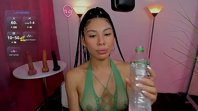 Dayanna tecca online show from March 2025 11:01:02 PM