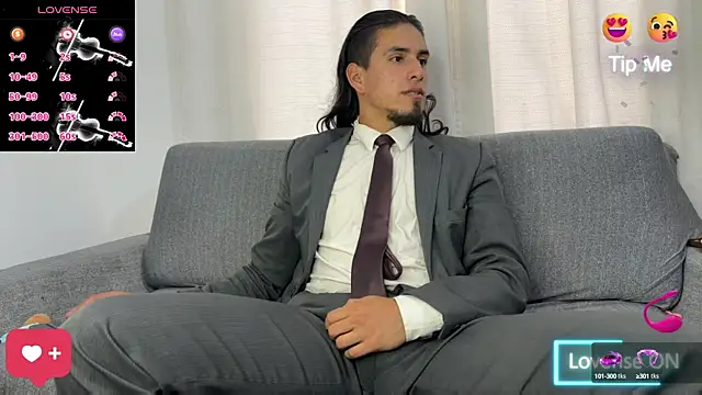 Tom blunt96 online show from November 2025 04:00:02 PM