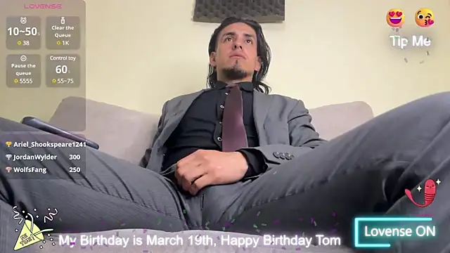 Tom blunt96 online show from March 2025 02:02:01 PM