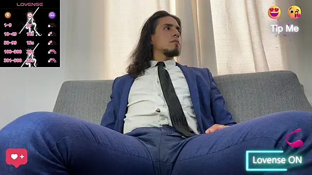 Tom blunt96 online show from November 2025 03:00:02 PM