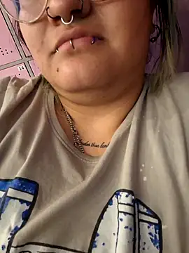 lucky-leah online show from November 2025 03:51:02 AM