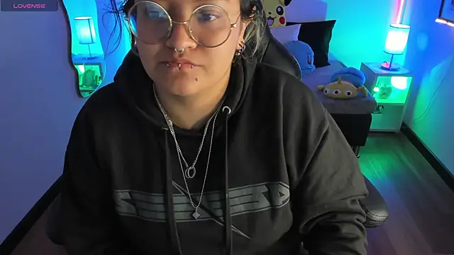 lucky-leah online show from September 2025 04:00:02 AM