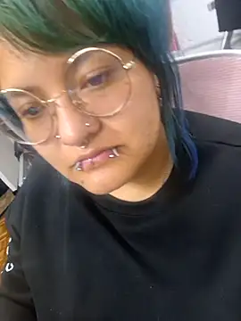lucky-leah online show from June 2026 03:39:01 AM