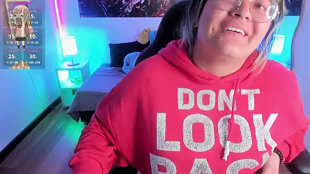 lucky-leah online show from December 2025 03:30:02 AM