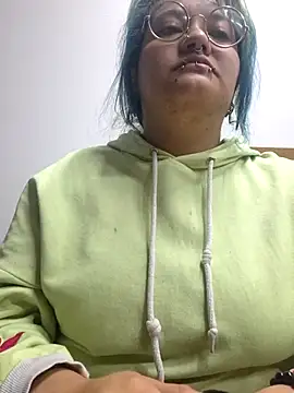 lucky-leah online show from April 2026 04:15:01 AM