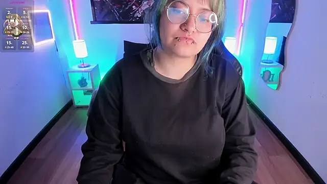 lucky-leah online show from April 2026 03:02:02 AM